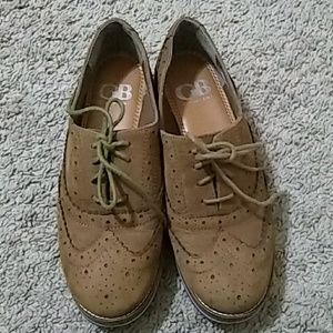 Gianni Bini leather dress shoes